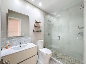 1485 Springside Dr, Weston FL 33326