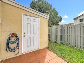 1485 Springside Dr, Weston FL 33326