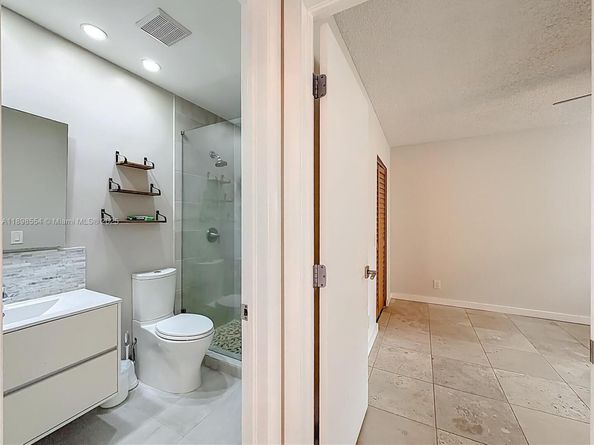 1485 Springside Dr, Weston FL 33326