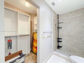 1485 Springside Dr, Weston FL 33326