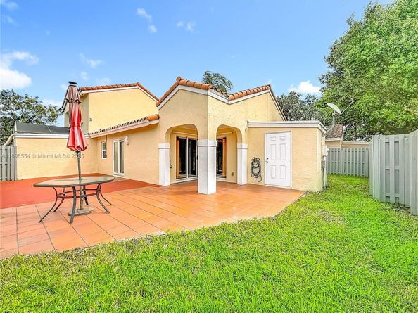 1485 Springside Dr, Weston FL 33326