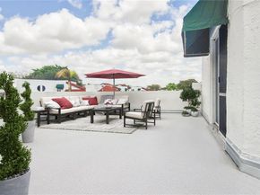 279 NW 36th Ave, Deerfield Beach FL 33442