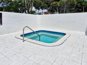 279 NW 36th Ave, Deerfield Beach FL 33442