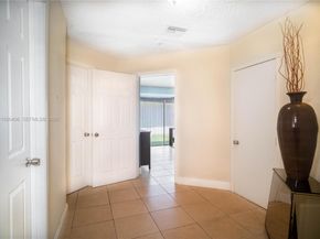 279 NW 36th Ave, Deerfield Beach FL 33442