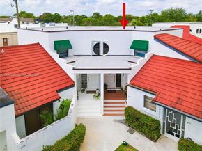 279 NW 36th Ave, Deerfield Beach FL 33442