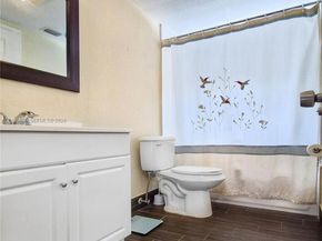 279 NW 36th Ave, Deerfield Beach FL 33442