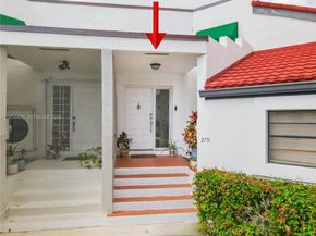 279 NW 36th Ave, Deerfield Beach FL 33442