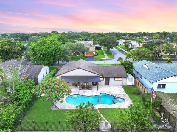 5071 SW 120th Ave, Cooper City FL 33330