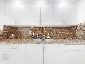 550 SW 137th Ave 104L, Pembroke Pines FL 33027