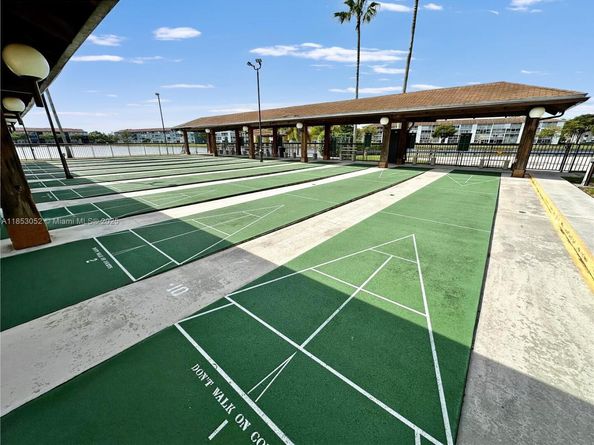 550 SW 137th Ave 104L, Pembroke Pines FL 33027