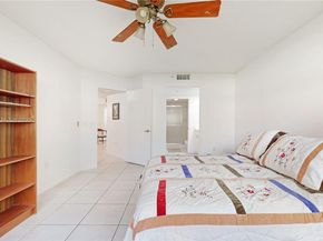 550 SW 137th Ave 104L, Pembroke Pines FL 33027