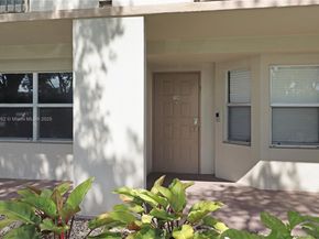 550 SW 137th Ave 104L, Pembroke Pines FL 33027