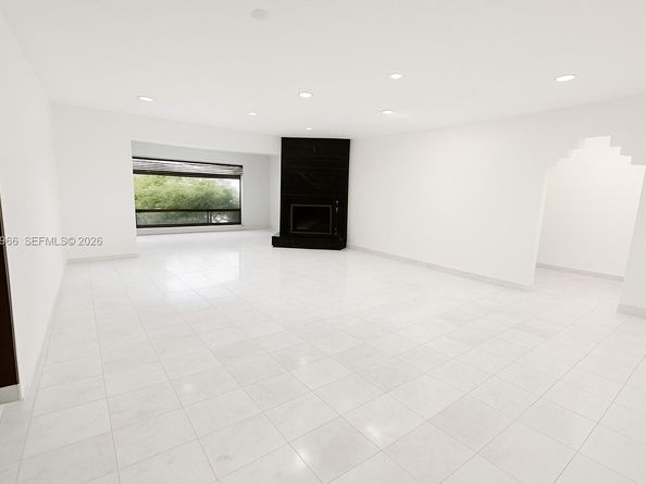 1915 Country Club Prado, Coral Gables FL 33134