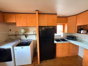 11460 NW 37th St, Sunrise FL 33323