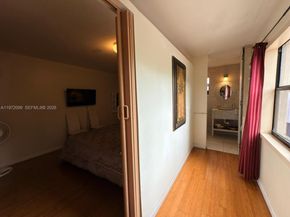 11460 NW 37th St, Sunrise FL 33323