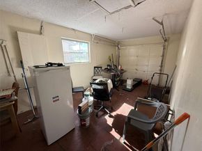 11460 NW 37th St, Sunrise FL 33323