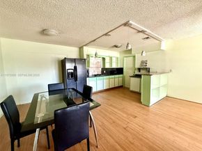 11460 NW 37th St, Sunrise FL 33323