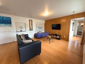 11460 NW 37th St, Sunrise FL 33323