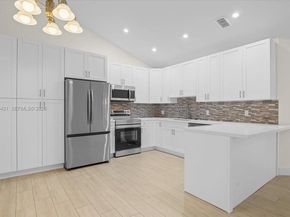 12680 Woodmill Dr, Palm Beach Gardens FL 33418