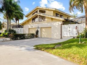 12680 Woodmill Dr, Palm Beach Gardens FL 33418