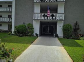 1201 Hillcrest Ct 302, Hollywood FL 33021