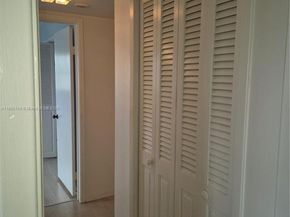 1201 Hillcrest Ct 302, Hollywood FL 33021