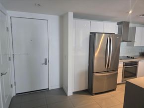1600 NE 1st Ave 3017, Miami FL 33132