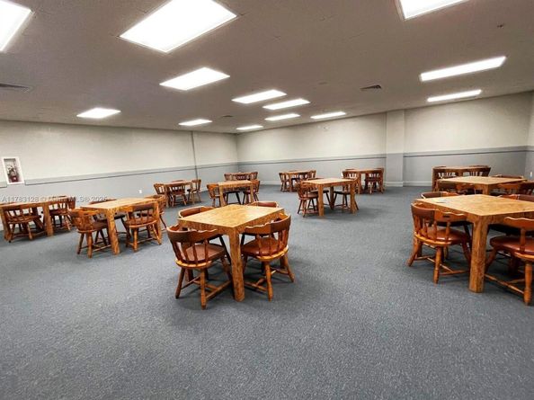 1411 NW 90th Dr, Plantation FL 33322