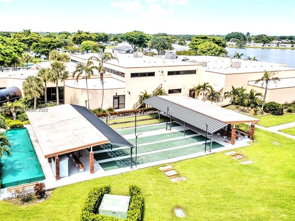 1411 NW 90th Dr, Plantation FL 33322