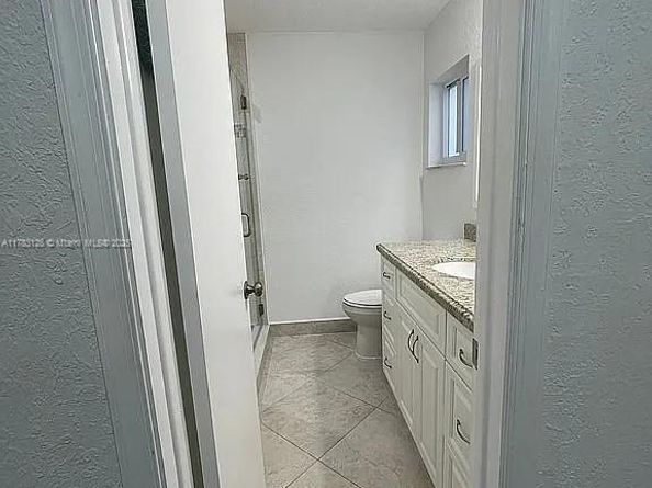 1411 NW 90th Dr, Plantation FL 33322