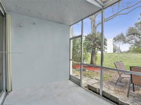 9451 Live Oak Pl 102, Davie FL 33324