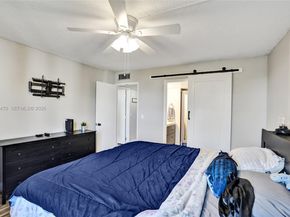 9451 Live Oak Pl 102, Davie FL 33324