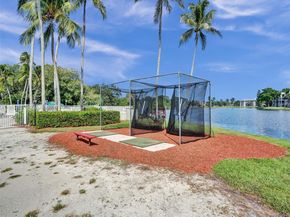 9451 Live Oak Pl 102, Davie FL 33324