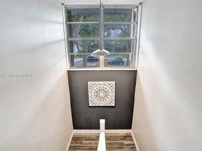 9451 Live Oak Pl 102, Davie FL 33324