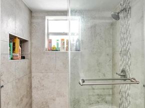 9451 Live Oak Pl 102, Davie FL 33324