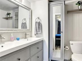 9451 Live Oak Pl 102, Davie FL 33324