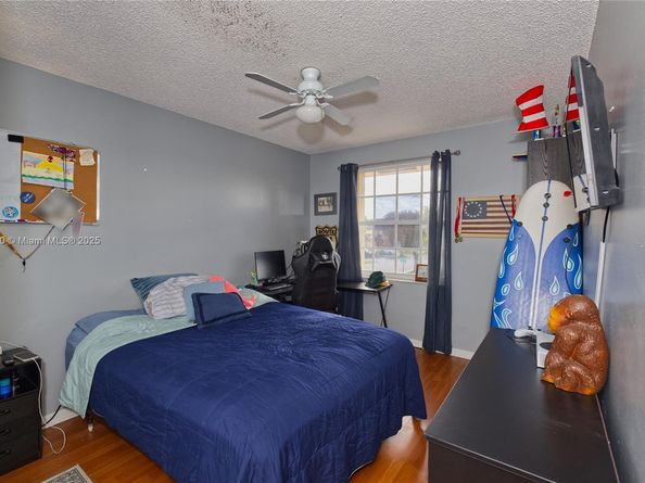 15343 NW 14th Rd, Pembroke Pines FL 33028