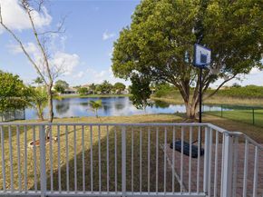 15343 NW 14th Rd, Pembroke Pines FL 33028