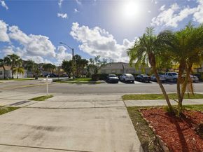 15343 NW 14th Rd, Pembroke Pines FL 33028