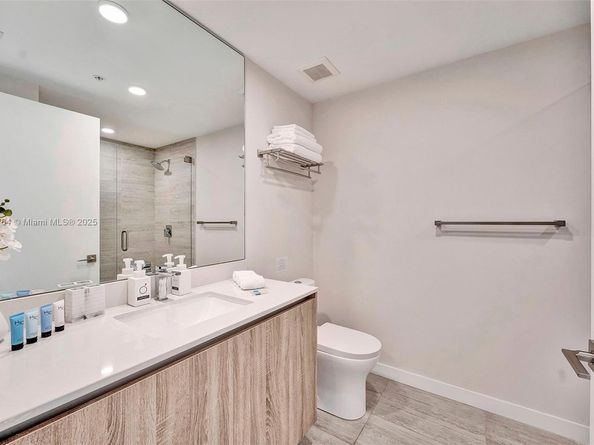 Undisclosed Address #A11769764, Miami FL 33137