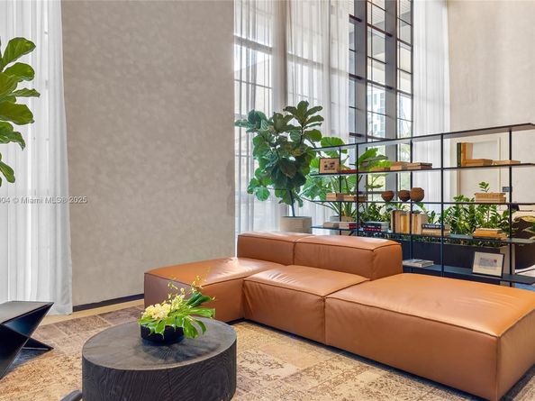 159 NE 6th St 3002, Miami FL 33132