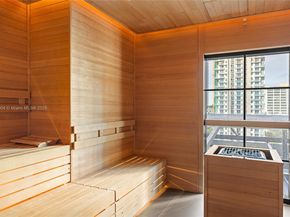 159 NE 6th St 3002, Miami FL 33132