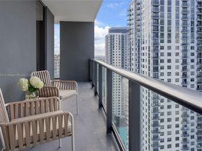 159 NE 6th St 3002, Miami FL 33132