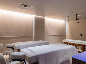 159 NE 6th St 3002, Miami FL 33132