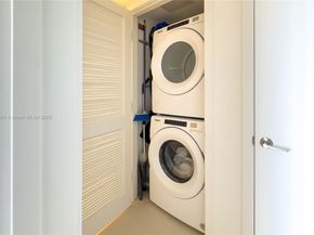 159 NE 6th St 3002, Miami FL 33132