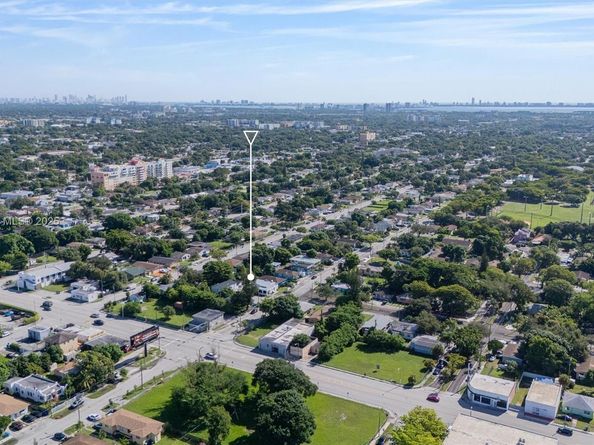 1601 NW 50th St, Miami FL 33142