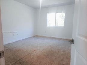 1363 NW 208th Ter, Miami Gardens FL 33169