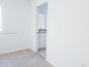 1363 NW 208th Ter, Miami Gardens FL 33169