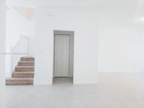 1363 NW 208th Ter, Miami Gardens FL 33169