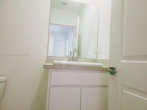 1363 NW 208th Ter, Miami Gardens FL 33169